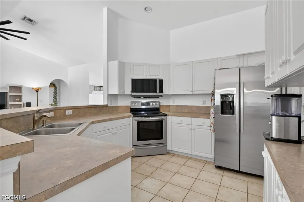 3809 Agualinda Boulevard Cape Coral FL 33914