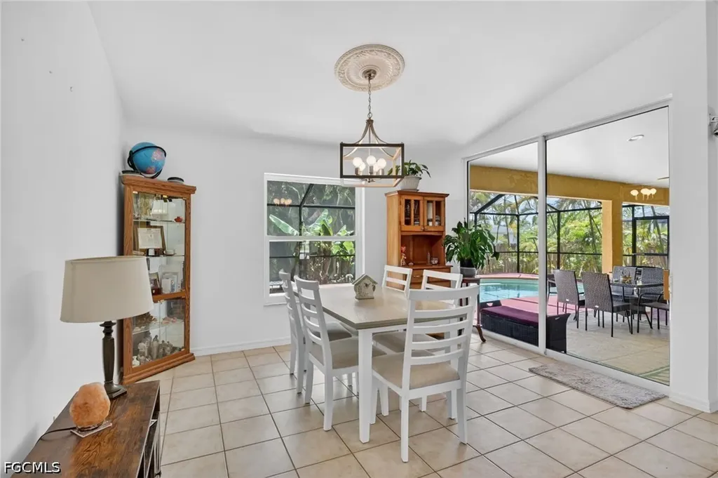 3809 Agualinda Boulevard Cape Coral FL 33914