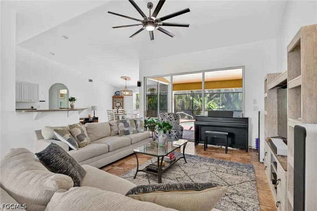3809 Agualinda Boulevard Cape Coral FL 33914