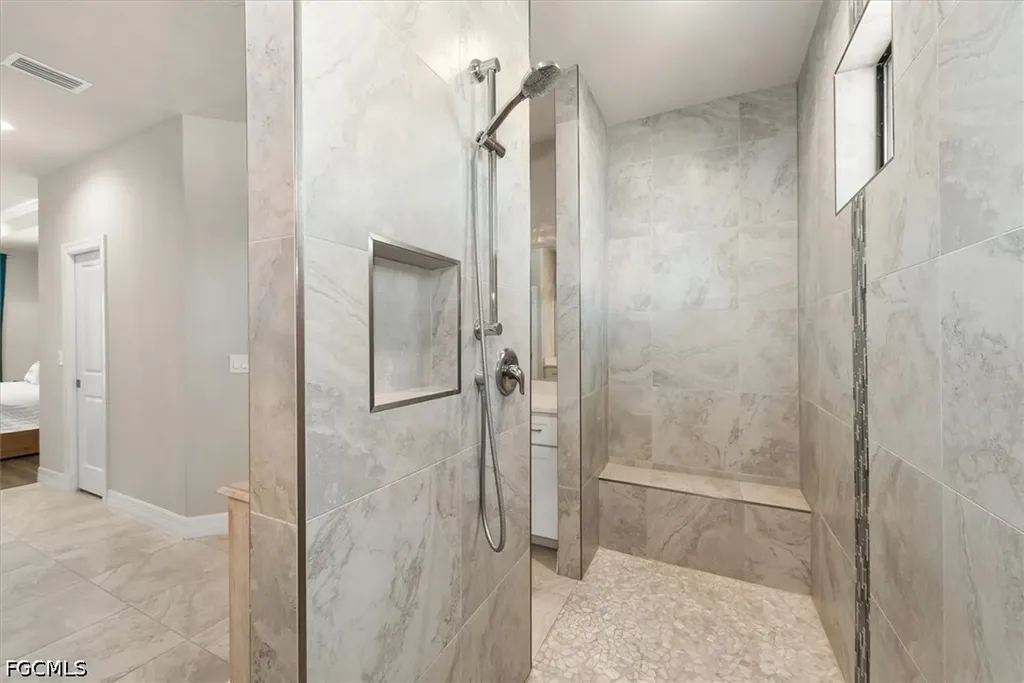 2214 Cape Coral Parkway W Cape Coral FL 33914