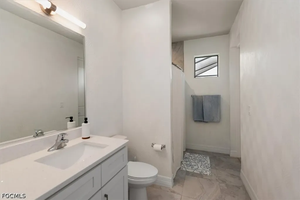 2214 Cape Coral Parkway W Cape Coral FL 33914