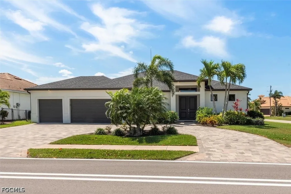 2214 Cape Coral Parkway W Cape Coral FL 33914