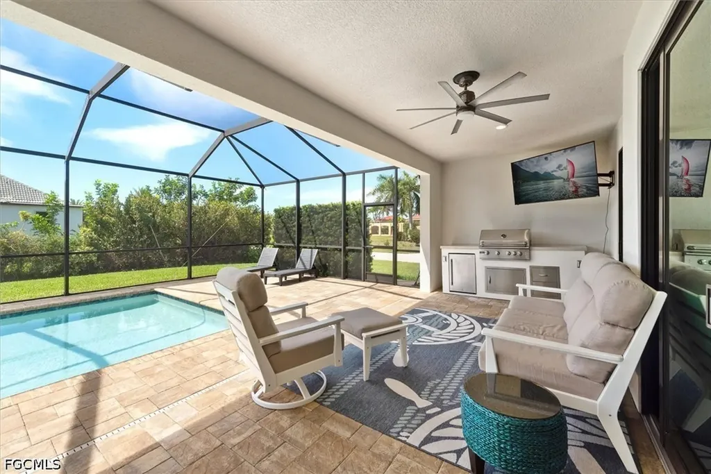 2214 Cape Coral Parkway W Cape Coral FL 33914