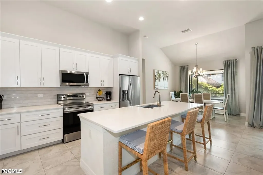 2214 Cape Coral Parkway W Cape Coral FL 33914