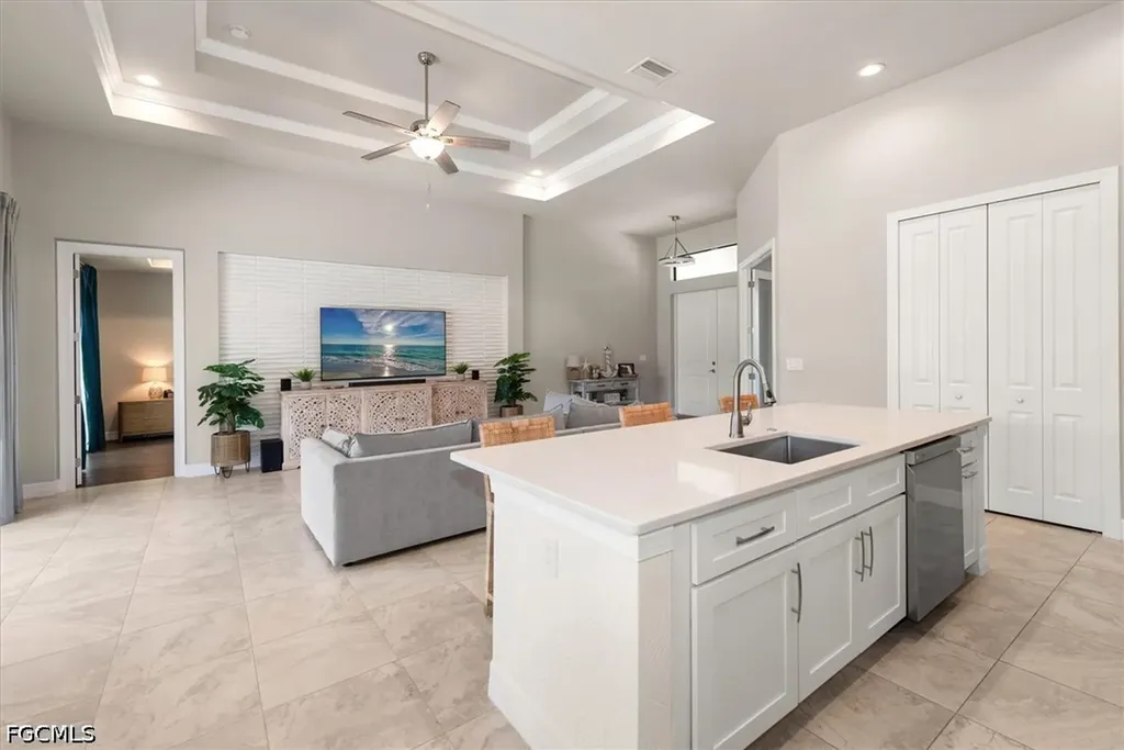 2214 Cape Coral Parkway W Cape Coral FL 33914
