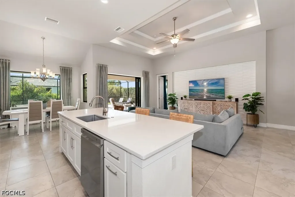 2214 Cape Coral Parkway W Cape Coral FL 33914