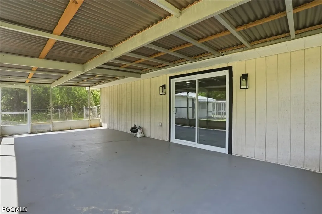 1702 E 6th Street Lehigh Acres FL 33972