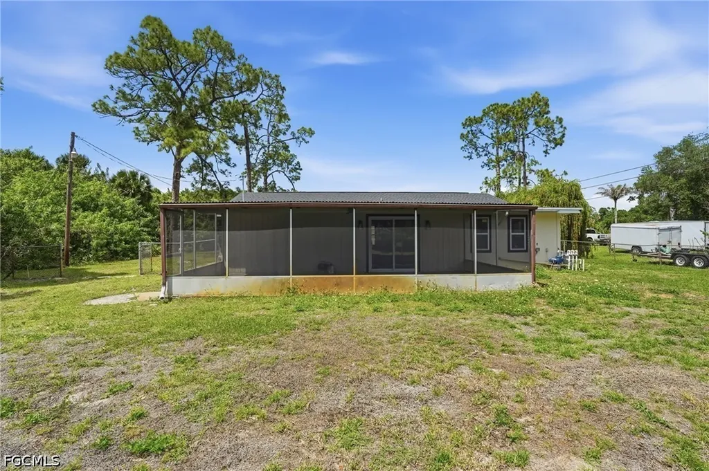 1702 E 6th Street Lehigh Acres FL 33972