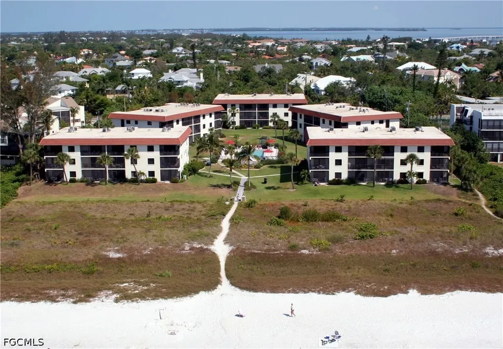 671 E Gulf Drive Sanibel FL 33957