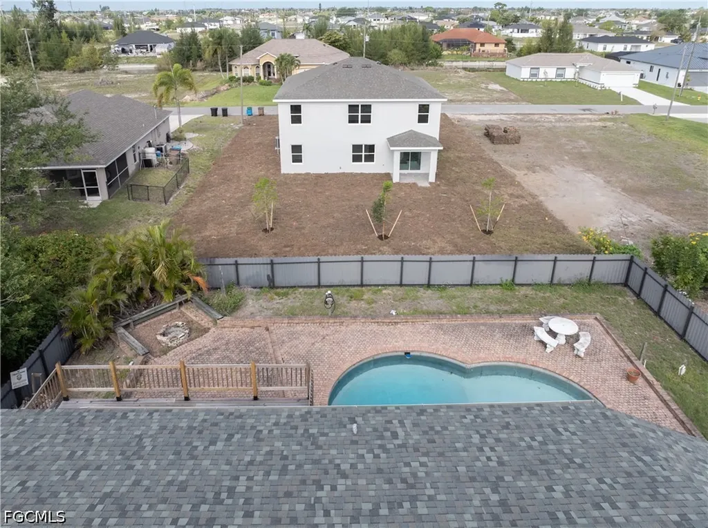 906 NE 2nd Avenue Cape Coral FL 33909