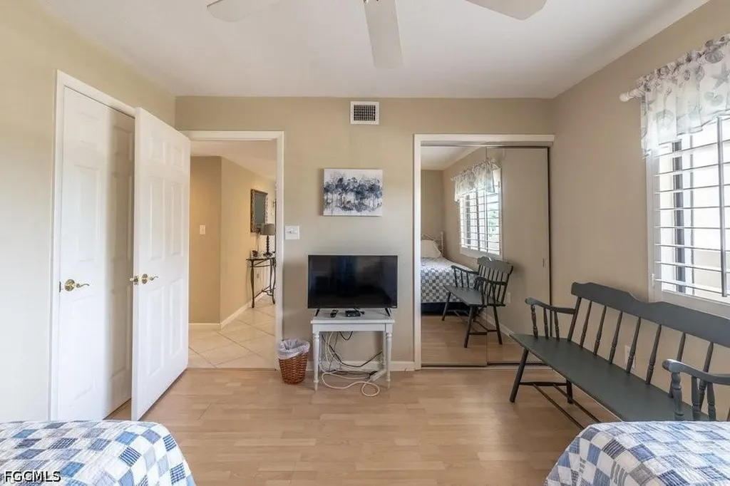 10475 Gulf Shore Drive Naples FL 34108