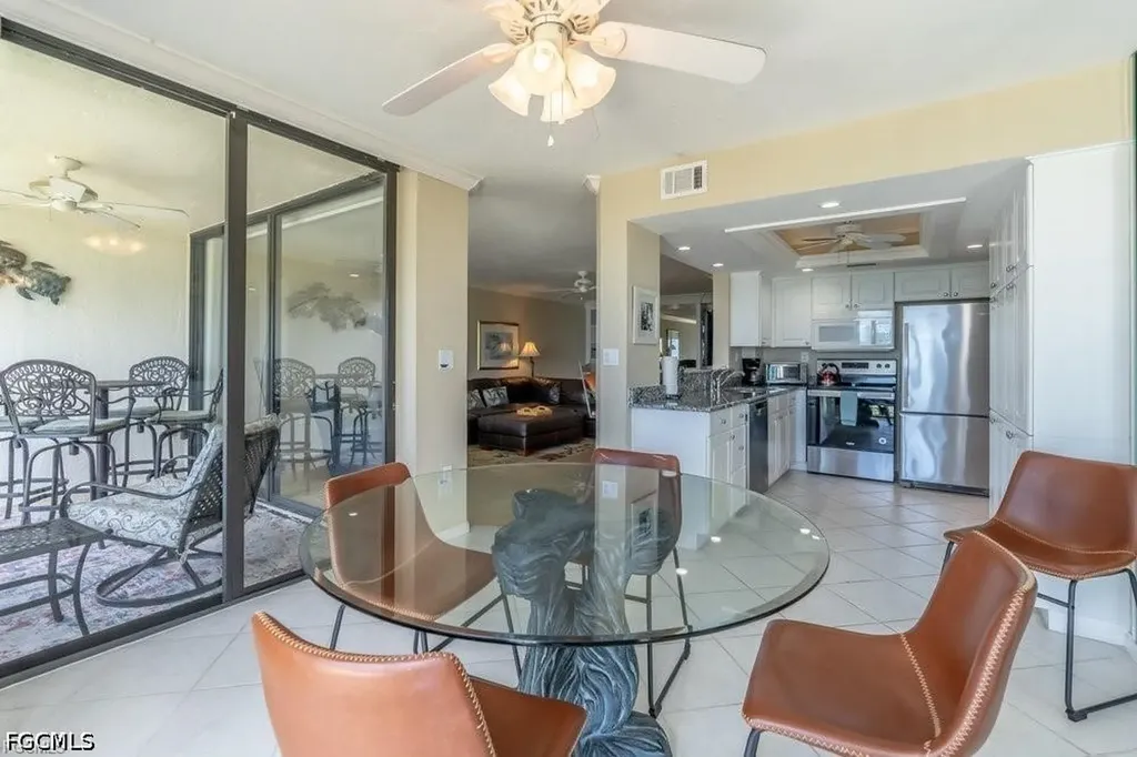 10475 Gulf Shore Drive Naples FL 34108