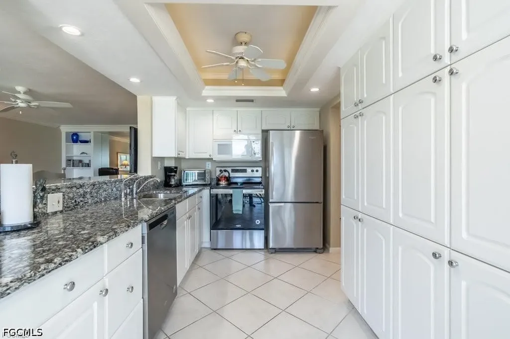 10475 Gulf Shore Drive Naples FL 34108