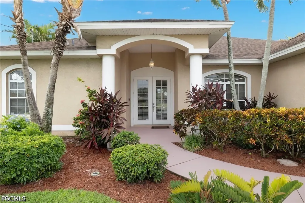 1504 SE 20th Street Cape Coral FL 33990