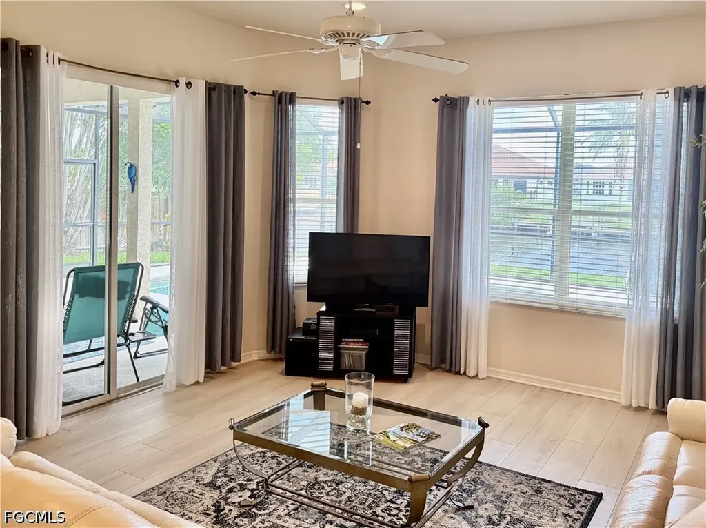 1504 SE 20th Street Cape Coral FL 33990