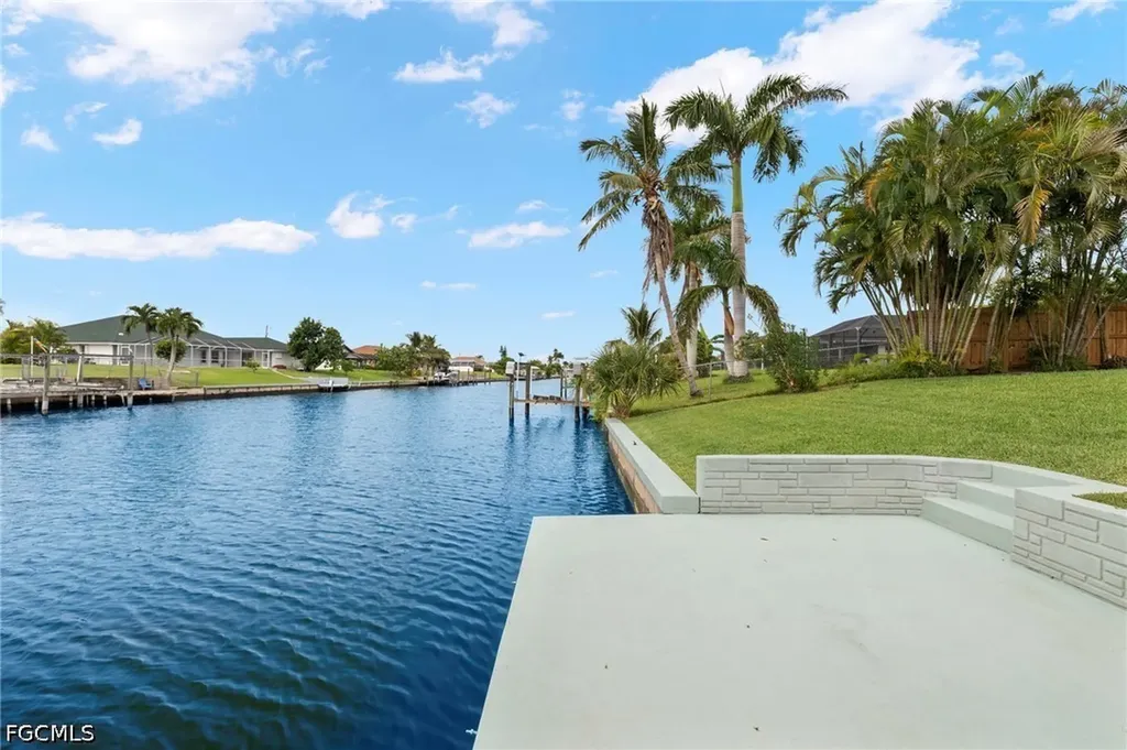 1504 SE 20th Street Cape Coral FL 33990