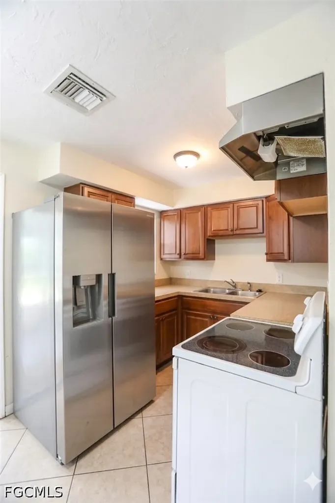 2406 Linhart Avenue Fort Myers FL 33901