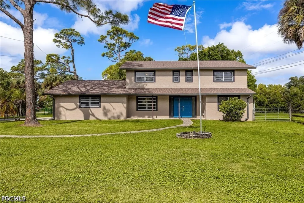 16941 Tarpon Way North Fort Myers FL 33917