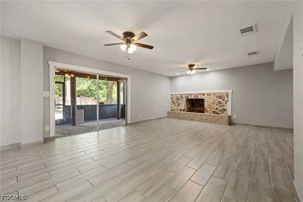 16941 Tarpon Way North Fort Myers FL 33917