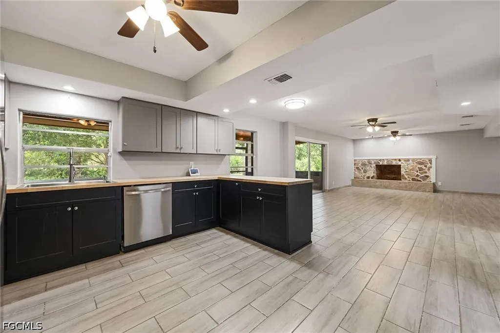 16941 Tarpon Way North Fort Myers FL 33917