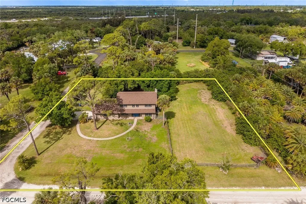 16941 Tarpon Way North Fort Myers FL 33917