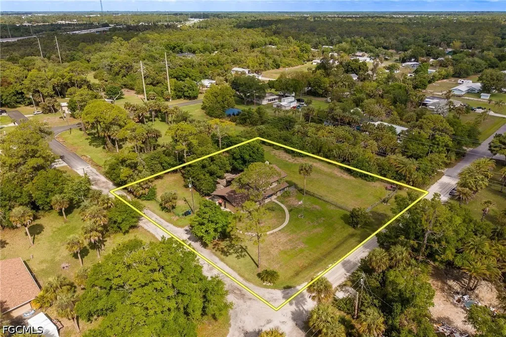 16941 Tarpon Way North Fort Myers FL 33917