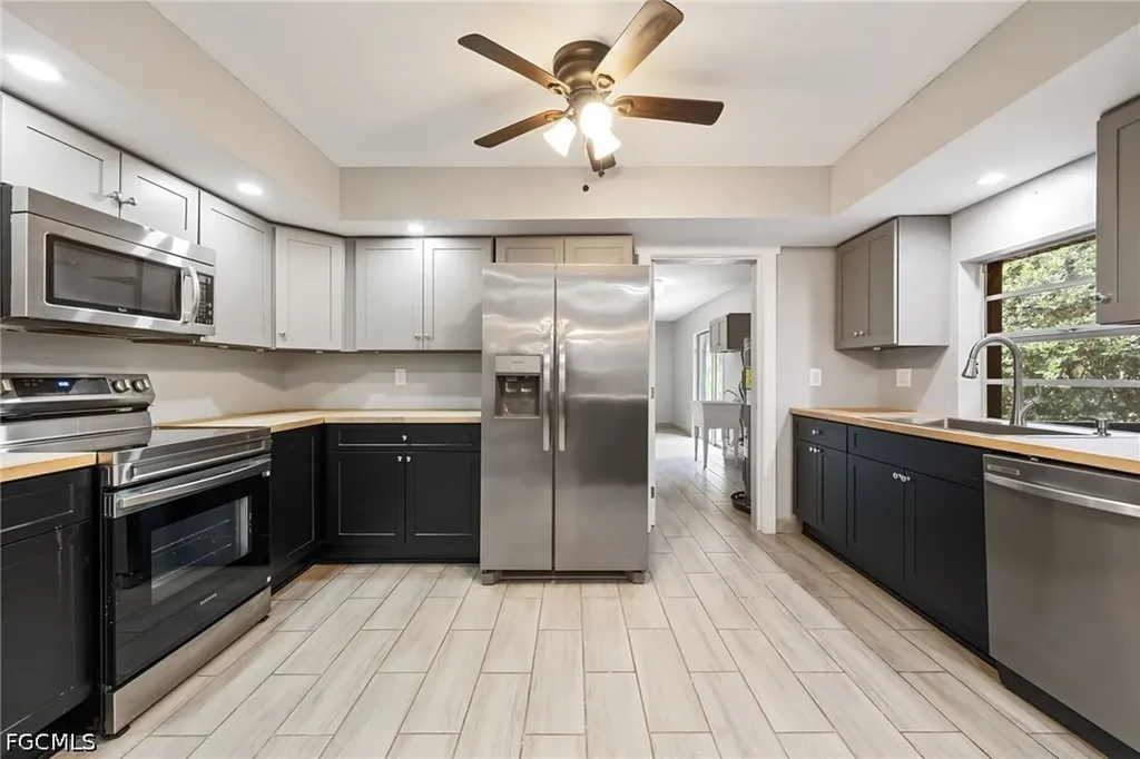 16941 Tarpon Way North Fort Myers FL 33917