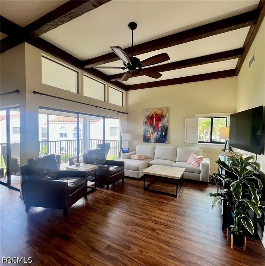 619 Beachwalk Circle Naples FL 34108