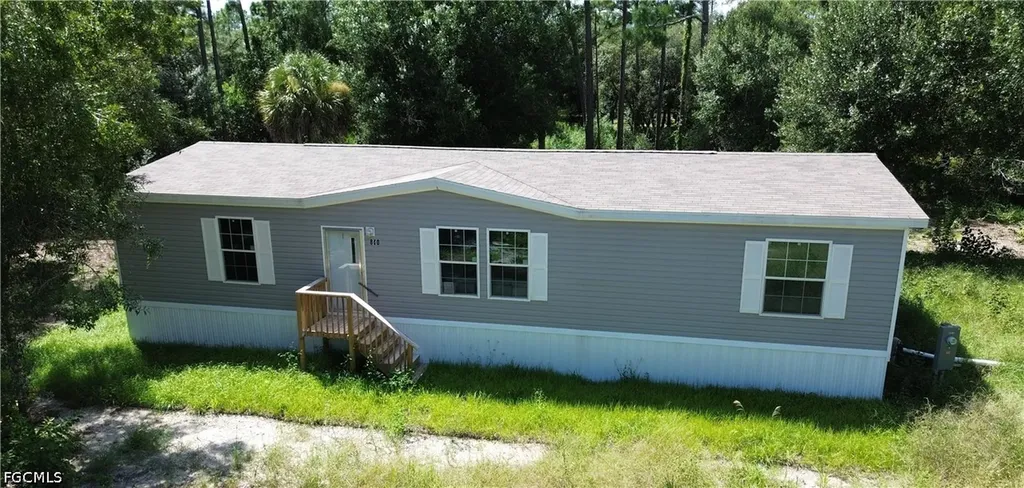 860 N Live Oak Street Clewiston FL 33440