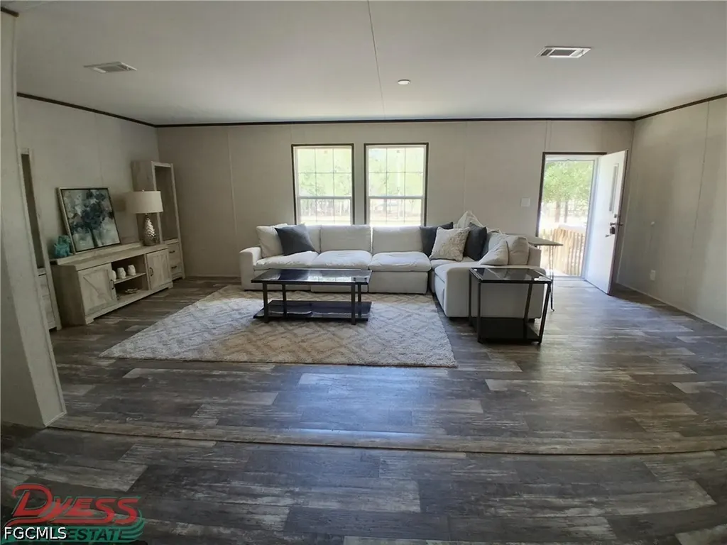 860 N Live Oak Street Clewiston FL 33440