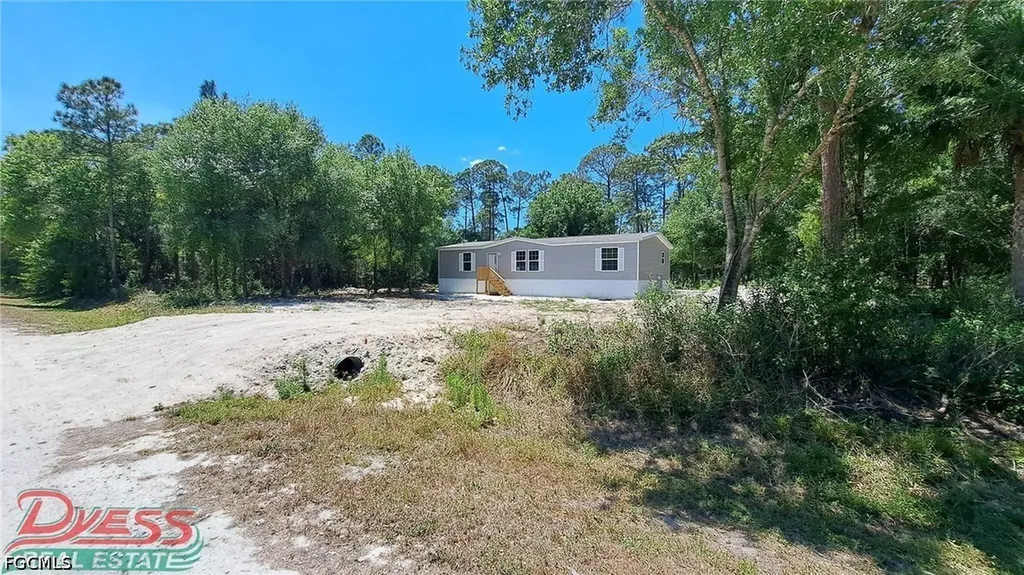 860 N Live Oak Street Clewiston FL 33440