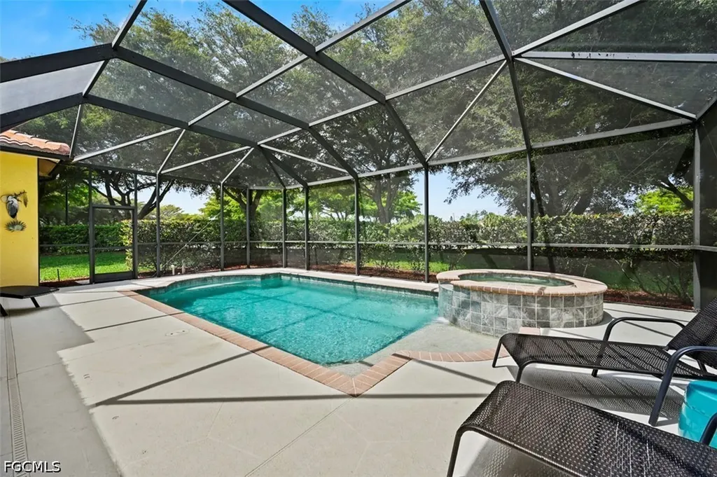 13800 Farnese Drive Estero FL 33928