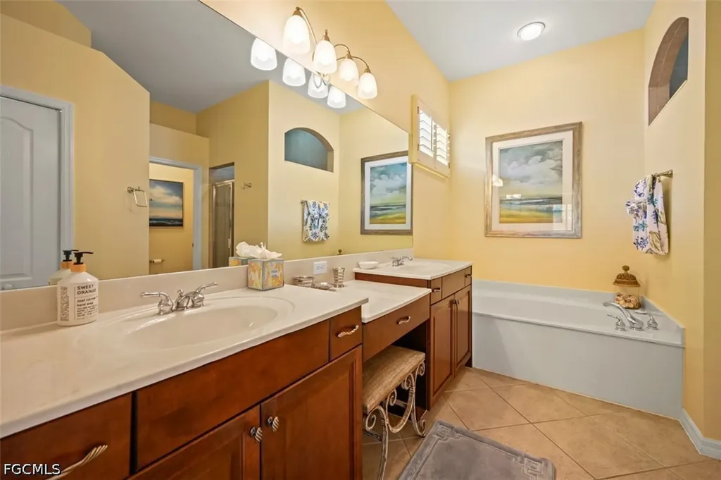 13800 Farnese Drive Estero FL 33928