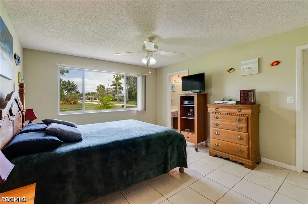 4521 Orchid Boulevard Cape Coral FL 33904