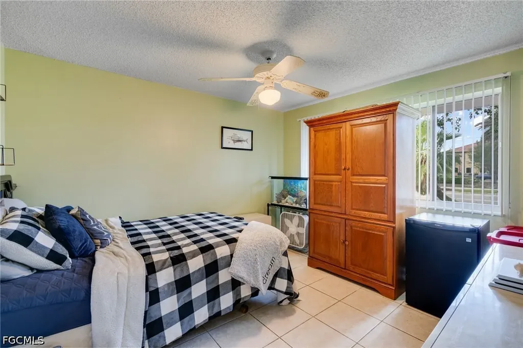 4521 Orchid Boulevard Cape Coral FL 33904