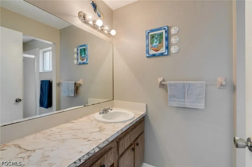 4521 Orchid Boulevard Cape Coral FL 33904