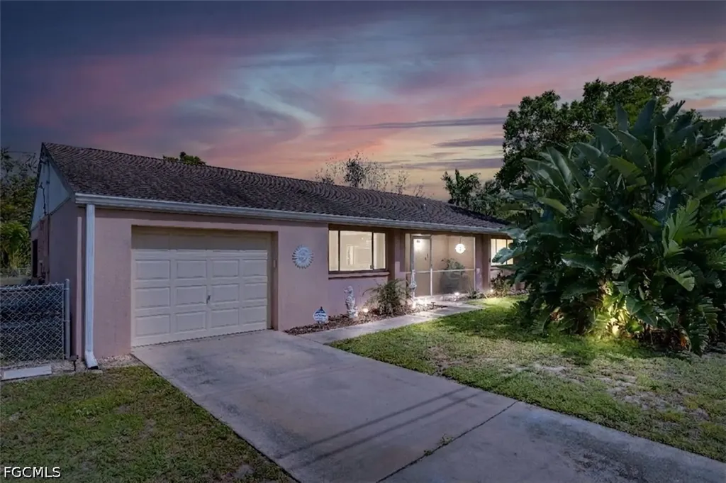 4521 Orchid Boulevard Cape Coral FL 33904