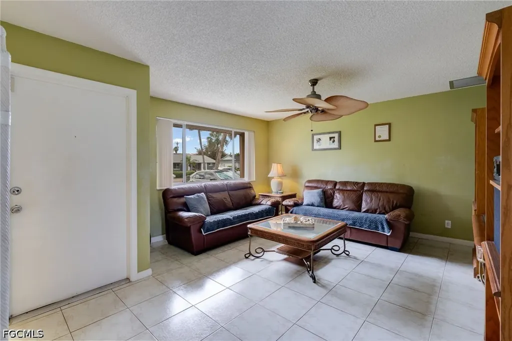 4521 Orchid Boulevard Cape Coral FL 33904