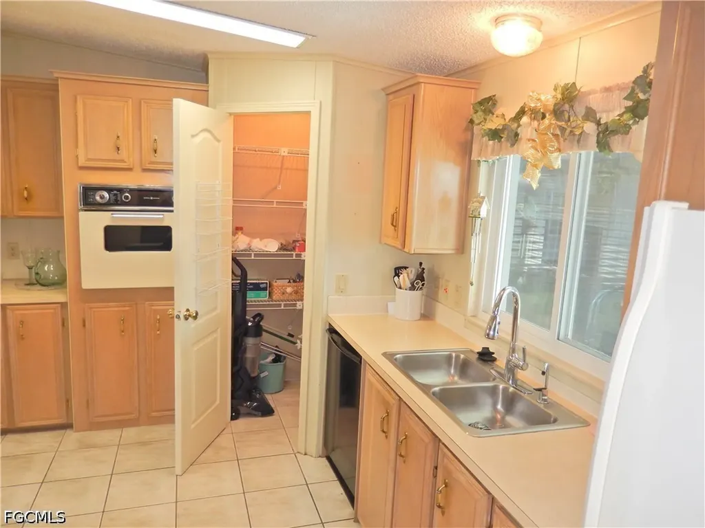 16168 Baton Rouge Court Fort Myers FL 33908