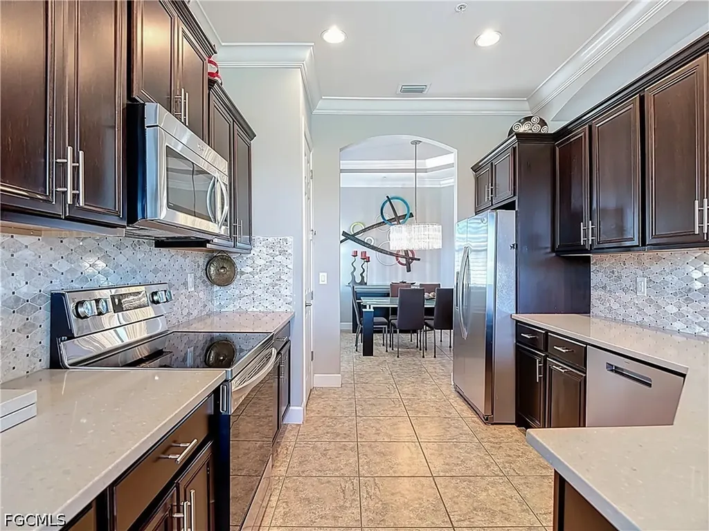 10300 Glastonbury Circle Fort Myers FL 33913