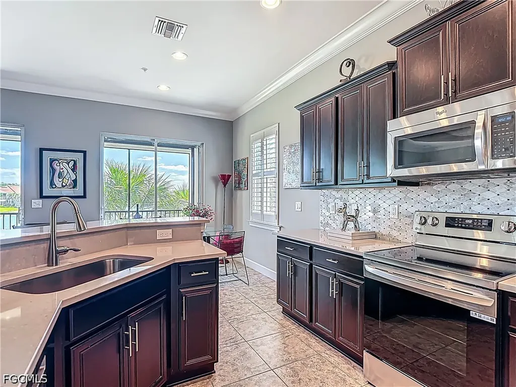 10300 Glastonbury Circle Fort Myers FL 33913