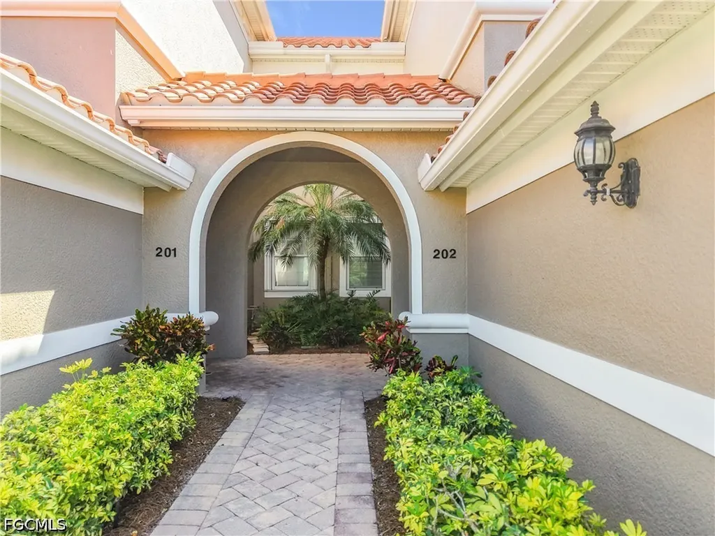 10300 Glastonbury Circle Fort Myers FL 33913