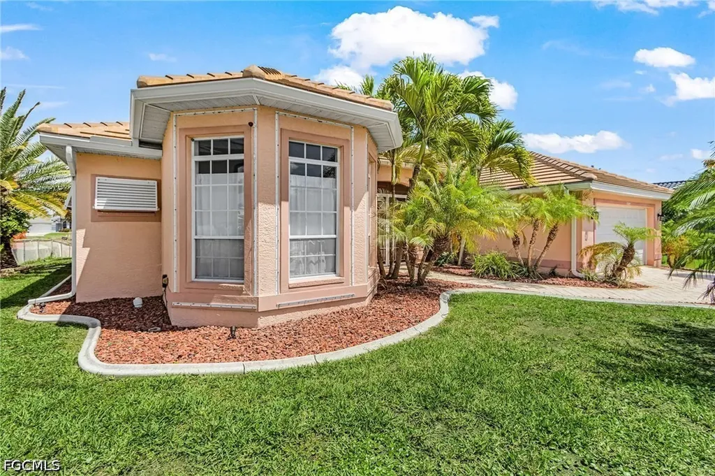 2601 SW 25th Terrace Cape Coral FL 33914
