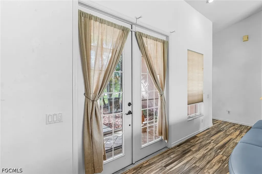 2601 SW 25th Terrace Cape Coral FL 33914
