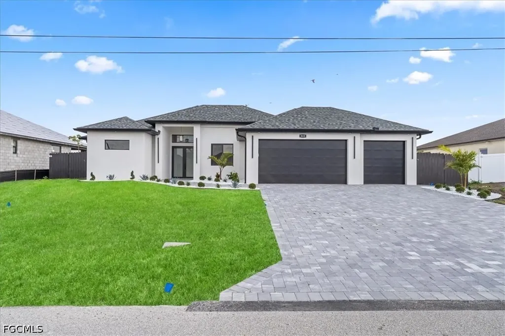 813 NW 8th Terrace Cape Coral FL 33993