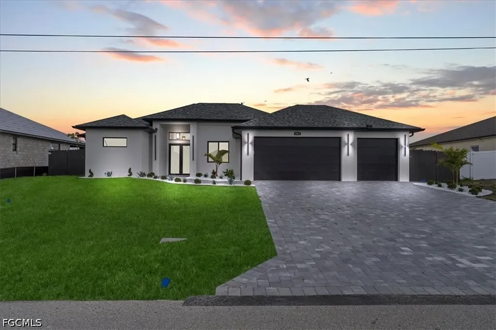 813 NW 8th Terrace Cape Coral FL 33993