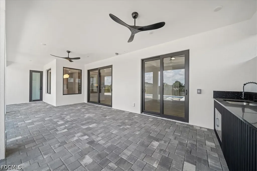 813 NW 8th Terrace Cape Coral FL 33993