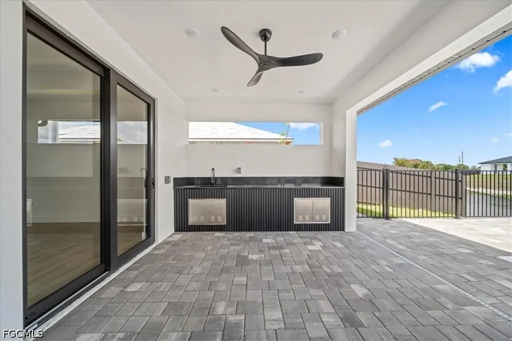 813 NW 8th Terrace Cape Coral FL 33993