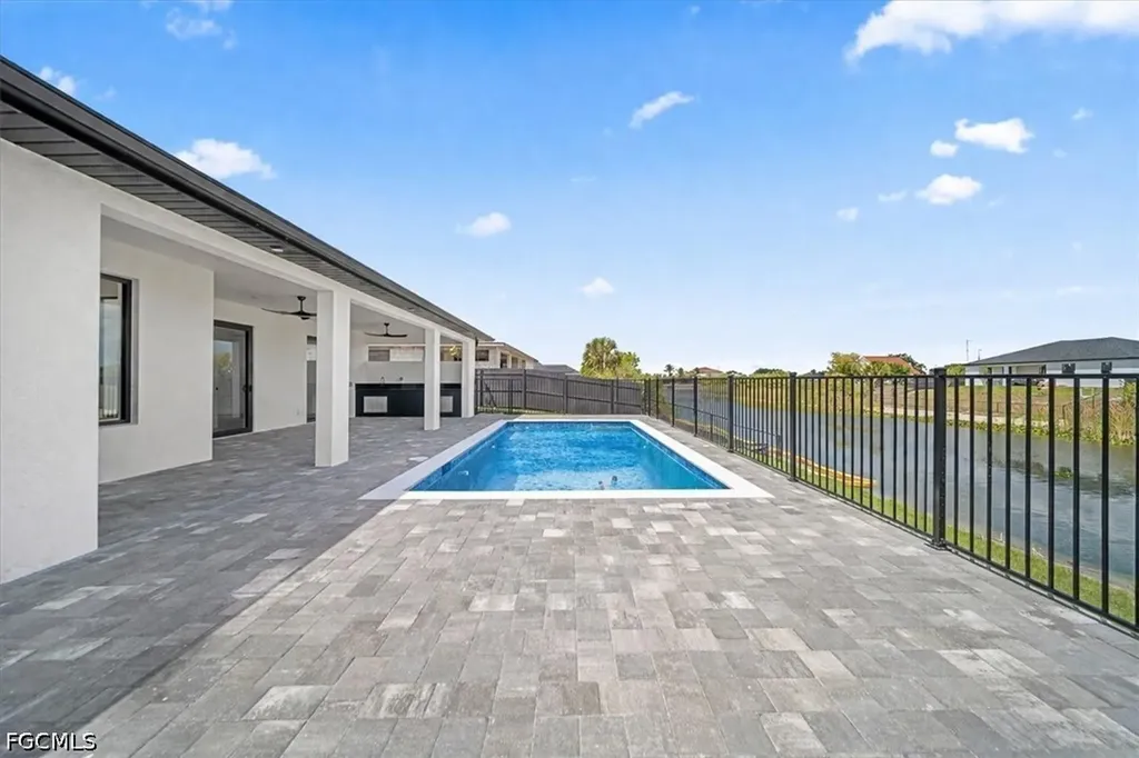 813 NW 8th Terrace Cape Coral FL 33993