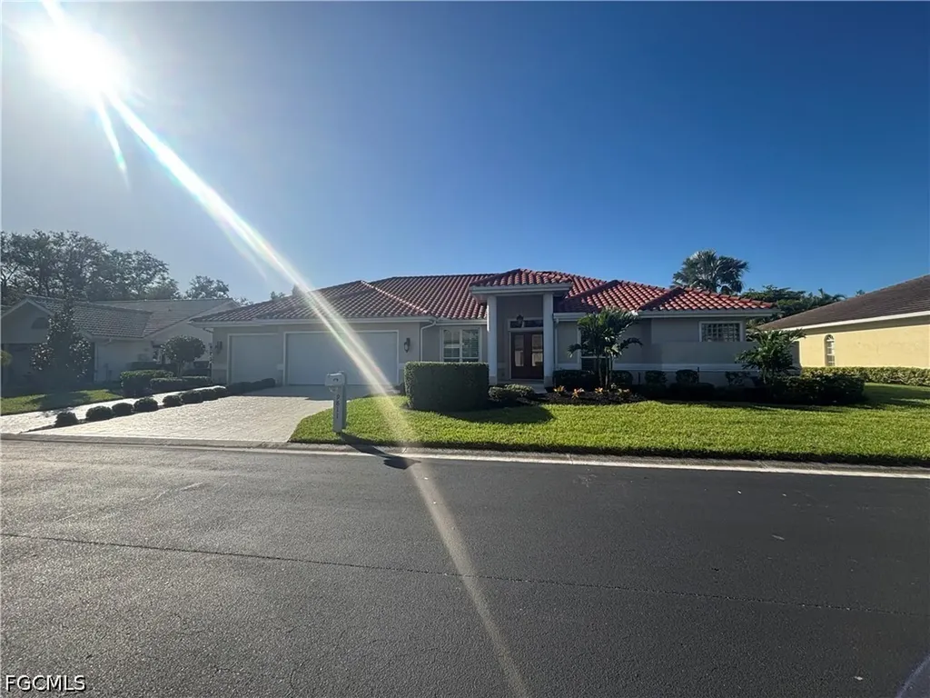 9811 Ensign Court Fort Myers FL 33919